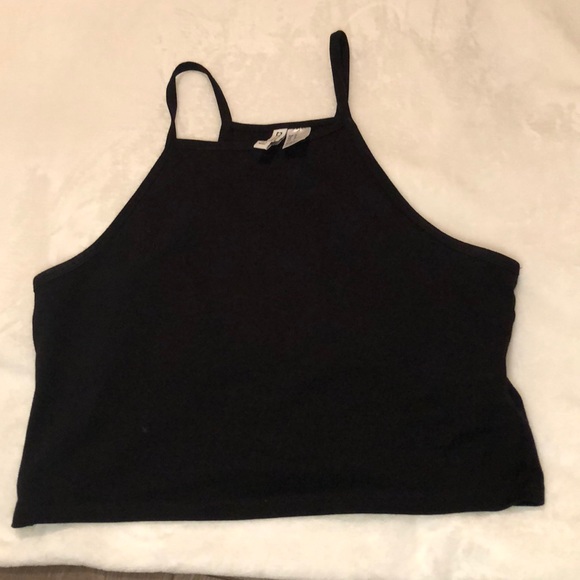 black crop top - Picture 1 of 2